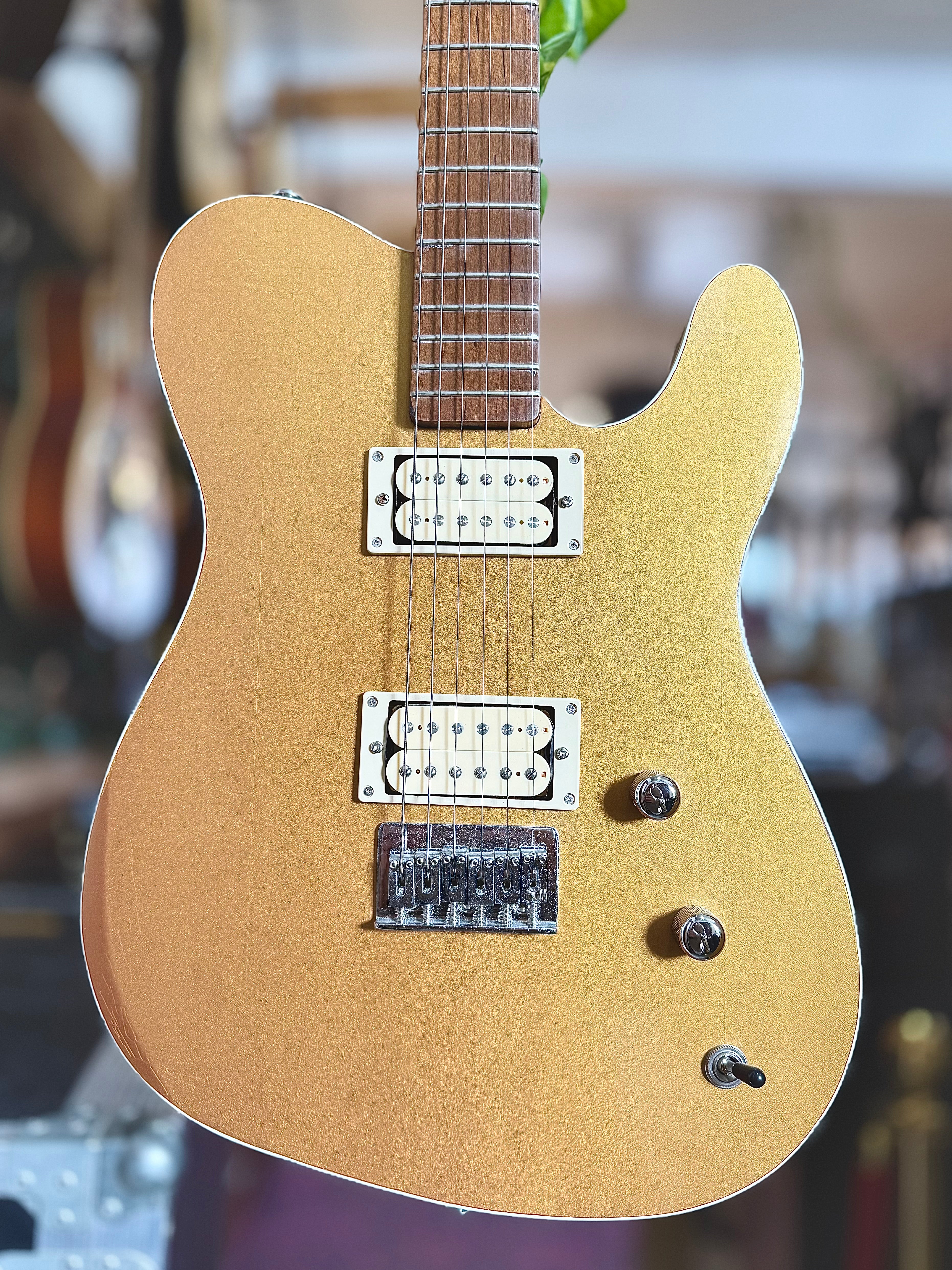 Vander Guitars | Ostel Deluxe | Solidbody Electric | Gold Top | Australian Made 🇦🇺 Vander Guitars | Ostel Deluxe | Solidbody Electric | Gold Top | Australian Made 🇦🇺